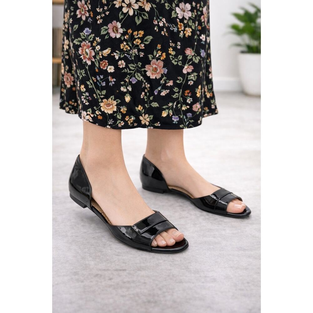 Women’s Black Patent Peep-Toe Flats